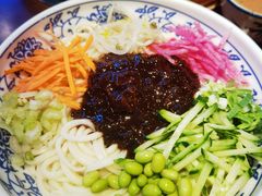-亿诣蝎府炸酱面羊蝎子火锅(酷车小镇店)