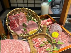 -山川小町·极番烧肉(新地假日广场店)