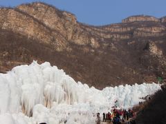 -大平台龙居瀑布旅游区