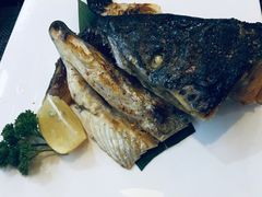 香煎三文鱼头-小山渔屋(棉城店)