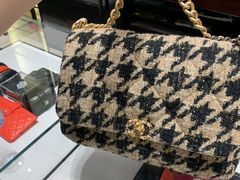 -CHANEL(恒隆广场店)