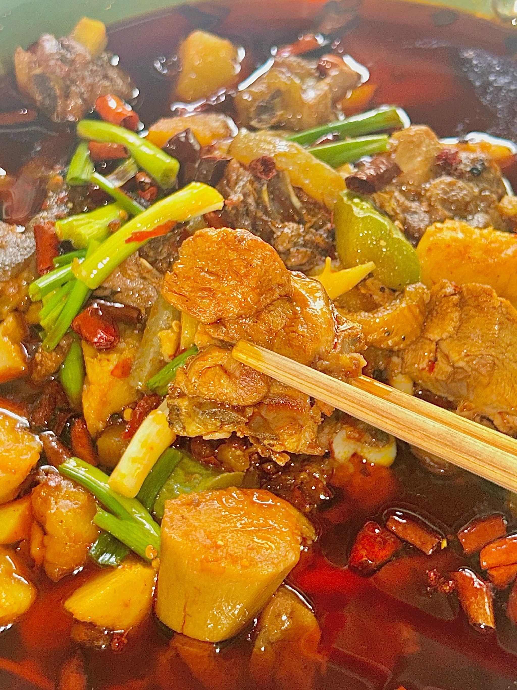 92蔬小妹火锅鸡
99龙泉东安湖店
	
环境超好的农家乐 吃