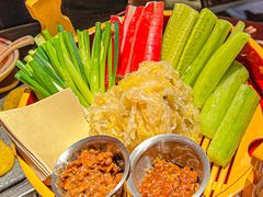 -张牌牌·东北烤肉小吃市集(金楠天街店)