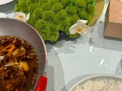 -渝信川菜 · 川味家常菜(财富购物中心店)