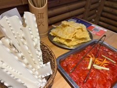 -洱火云南酸菜牛肉火锅(石景山当代商城店)