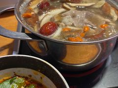 菌汤锅-德香苑脆皮烤鸭·经典(爱融荟城店)