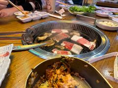 -豚豚猪村烤肉·韩国烤肉(总店)