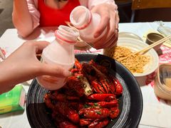 -肥肥虾庄·金牌油焖大虾(杨园滨江时代walk店)