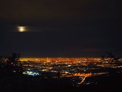 -鬼笑石后山停车场