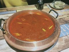 -虾弄弄海派小龙虾·牛羊蝎子火锅