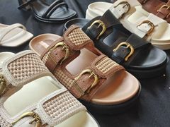 -广州周大福金融中心