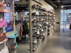 -阿迪达斯(澳门水坑尾街店)