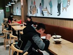 大堂-三好食堂(煎饺·馄饨·肉饼米线·盛世广场店)