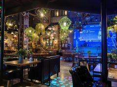 -临界音乐酒馆·小龙虾·江湖菜(华熙LIVE·鱼洞店)