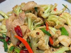 -川流不息·地道川菜·小龙虾(松东路店)