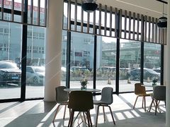 -上海宝诚尊悦宝马4S店(静安店)