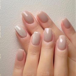 -悦指间美甲美睫