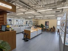 -无奔眼镜·蔡司·依视路授权店(马家堡店)