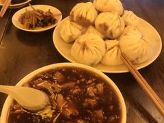 -陈寔包子王·卤煮小肠·京味小吃(龙潭店)