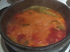 -贵府酸汤牛肉火锅·贵州老字号(飞山街店)