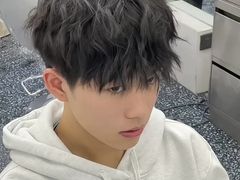 -鸿通城购物中心