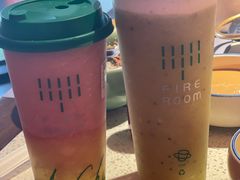 凤梨草莓-TFIREROOM火社的茶(裕华万达店)