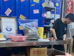 -喝丢一只鞋海鲜烧烤·海肠捞饭(文体街店)