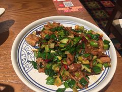 -云海肴·汽锅鸡·云南菜(天山百盛优客店)