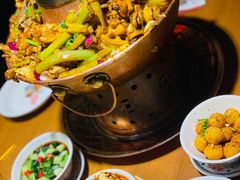 -炉小二铜锅牛蛙•川湘菜(三里屯店)