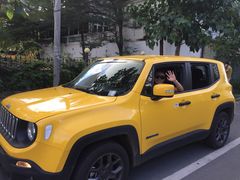 -一嗨租车(凤凰机场店)