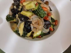-桃子餐厅·天津菜(王顶堤总店)