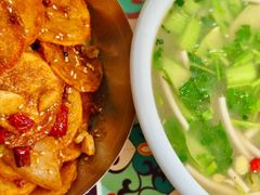 -壹阁胡羊焖饼(特色小吃街店)