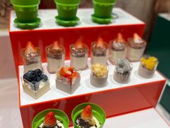 -四海一家自助餐(益田假日广场店)