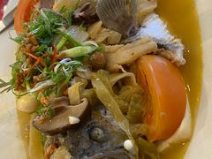 -大树下海鲜饭店