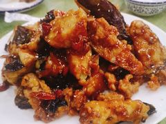 焦糖茄子牛肉粒-桃子餐厅·天津菜(红星路直营店)