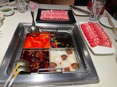 -海底捞火锅鲜切牛肉主题店(长寿路店)
