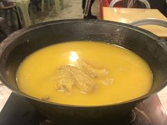 -鲜入围煮花胶鸡海鲜火锅