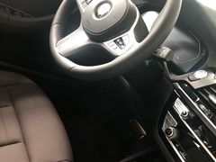-上海宝信宝马4S店