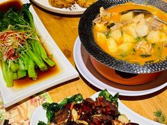 -月亮眼花园餐厅书吧酒吧