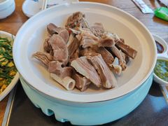 -蒙亨·阿木图赛(乌兰察布天恒广场店)