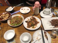 -泉畔人家·老济南经典鲁菜(大明湖店)
