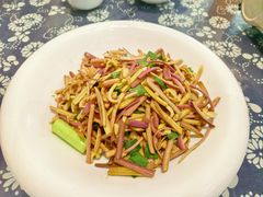 蒜蓉蕨菜-龚师傅土菜馆.地道农家菜(魅力湘西店)