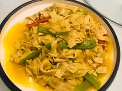 -李记饺子·熏酱东北菜(欢乐谷店)