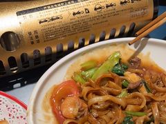 -邹开喜·小海鲜醉鸡煲·潮汕鲜切牛肉店(襄阳北路店)