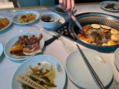 -绿岛港轩海鲜烤肉涮锅自助餐厅
