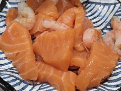-金马门国际美食百汇(珞喻路店)