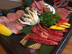 -炼火烤肉店