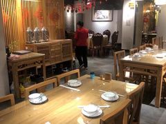 大堂-十六中酱肉·烧烤·京菜小馆(五方桥旗舰店)