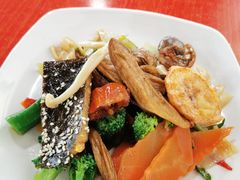 -百荷园蔬食自助餐厅(德辉广场店)