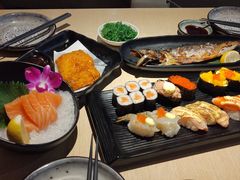 -万岁料理回转寿司(华贸店)